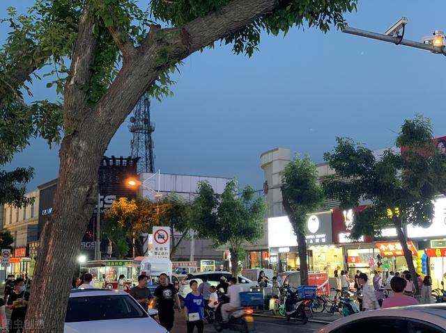 開店怎么吸引顧客十個妙招餐廳做什么營銷活動好，餐飲開店怎么吸引顧客十個妙招？
