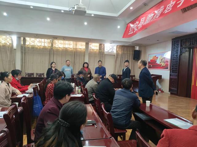 抖音電商運(yùn)營(yíng)培訓(xùn)班多少錢，電商運(yùn)營(yíng)培訓(xùn)班多少錢一個(gè)月？