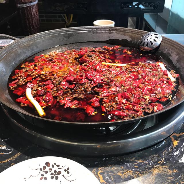 適合發(fā)朋友圈干飯的句子圖片搞笑，適合發(fā)朋友圈干飯的句子圖片帶文字？
