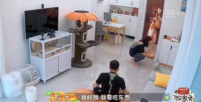 熱搜上令人窒息的“寶媽半夜吸奶”事件，撕開了多少女性的遮羞布