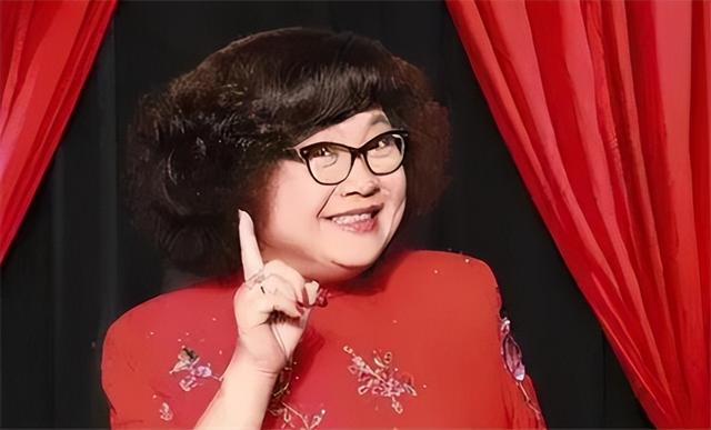 抖音網(wǎng)紅鄭心怡微博，抖音網(wǎng)紅鄭心怡微博號？