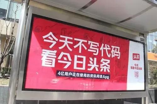 互聯(lián)網(wǎng)帶來的利與弊作文，互聯(lián)網(wǎng)帶來的利與弊英語作文？