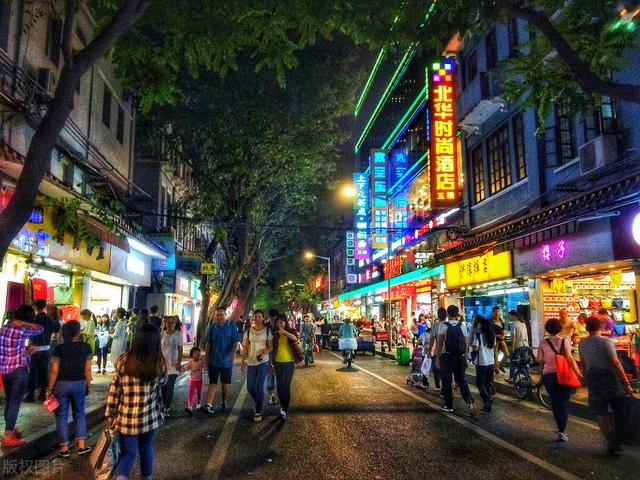 開店怎么吸引顧客十個妙招餐廳做什么營銷活動好，餐飲開店怎么吸引顧客十個妙招？