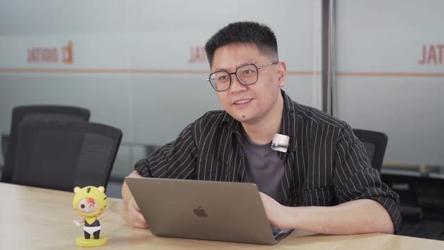 佳琦直播間蛋糕造型曉峰，佳琦直播間的模特都有誰？